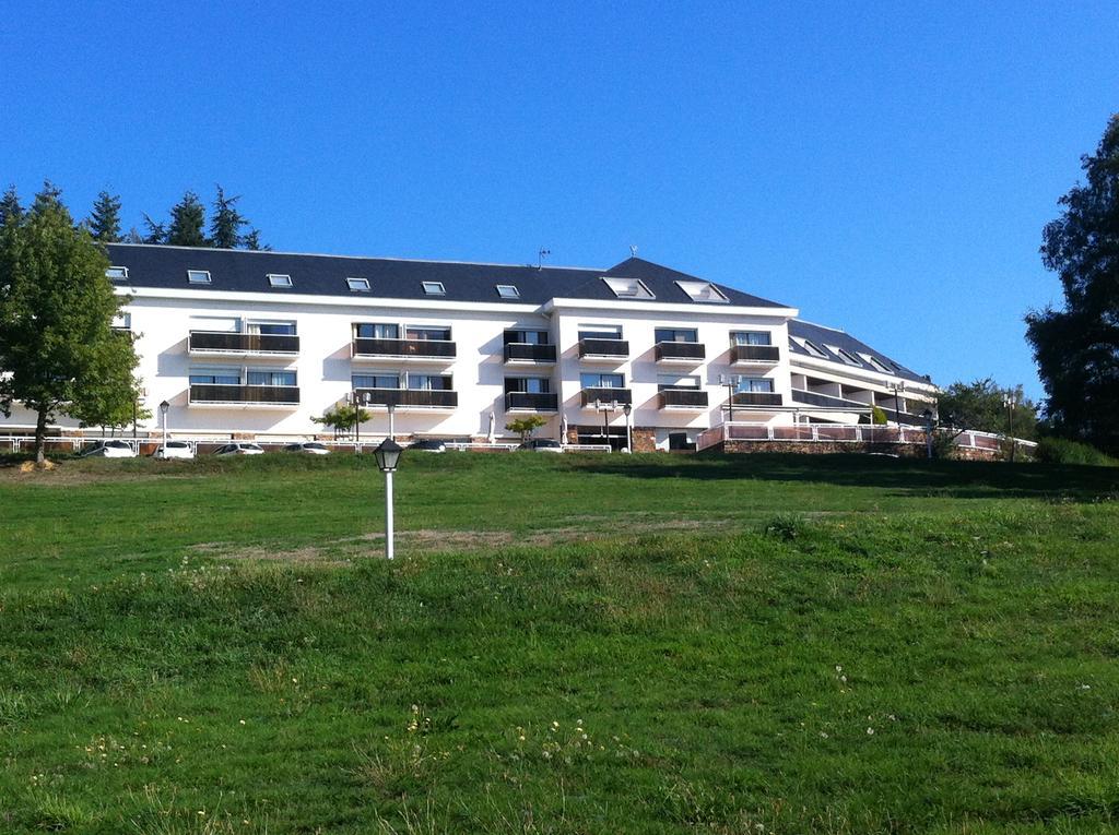 โฮเต็ล เรสเทอรองต์ เซกาลา แปล็ง เซียล Hotel Baraqueville ภายนอก รูปภาพ