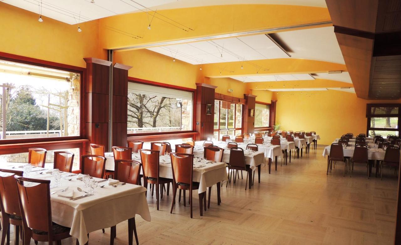 โฮเต็ล เรสเทอรองต์ เซกาลา แปล็ง เซียล Hotel Baraqueville ภายนอก รูปภาพ